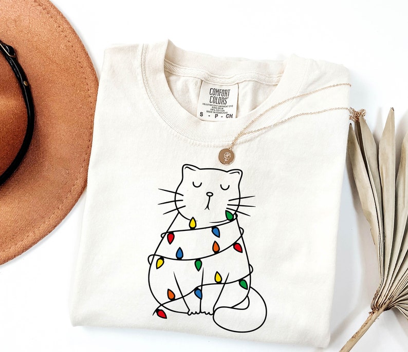 Cute Cat Christmas T-Shirt