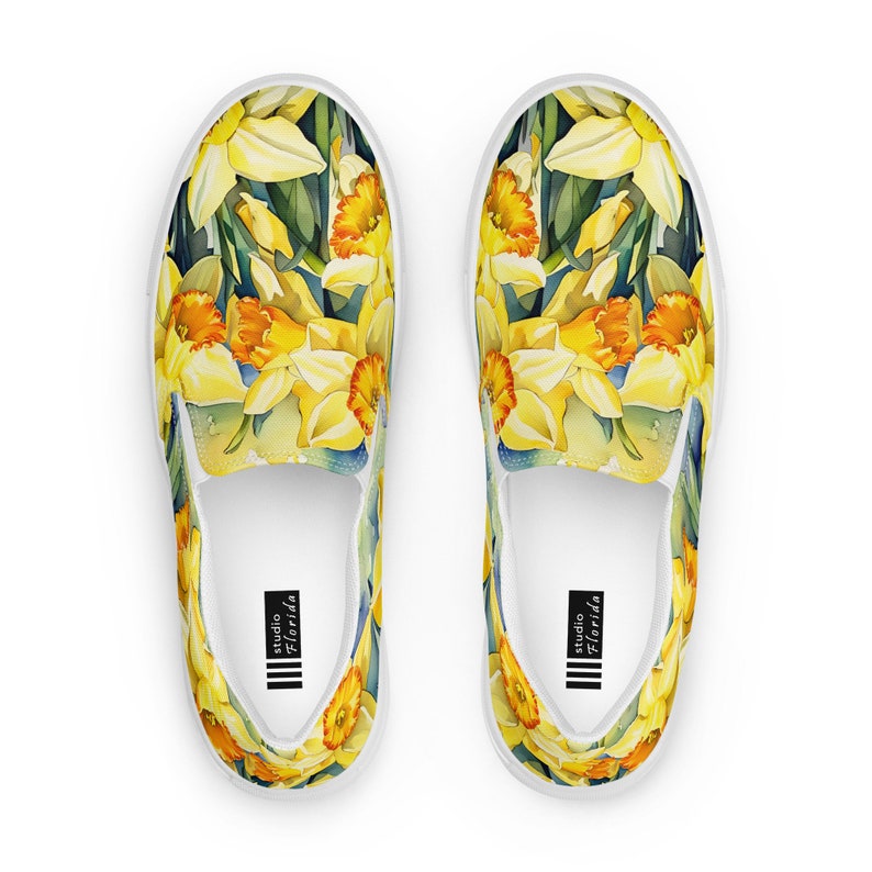 Watercolor Daffodils Women’s Slip-on Canvas Shoes
