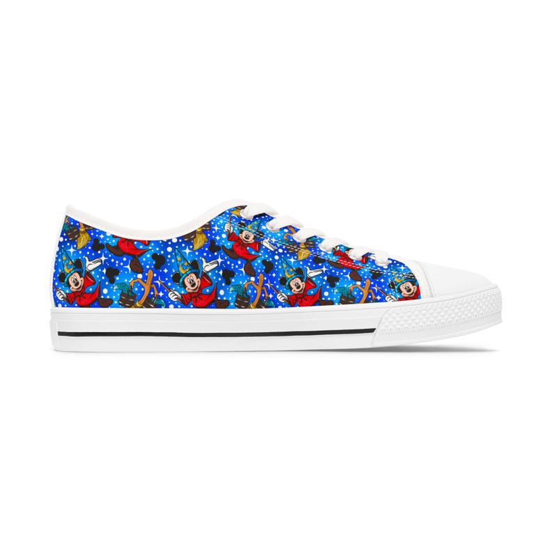 Women's Low Top Sneaker Fantasia Sneakers