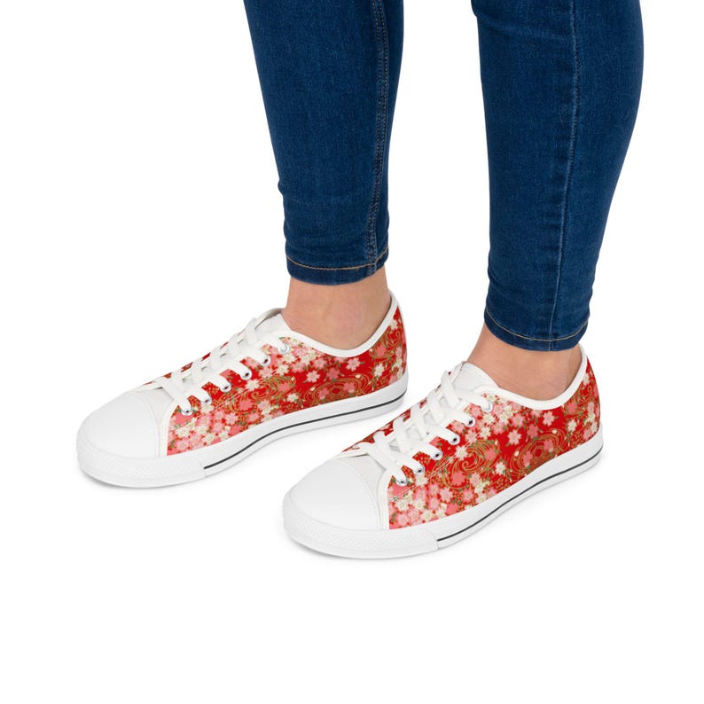 Women's Low Top Sneaker Floral Print Spring Style Sneakers