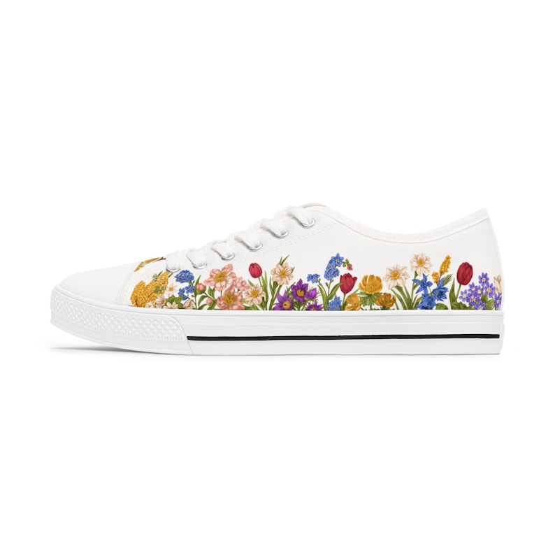 Colorful Women's Low Top Sneaker Wildflower Style