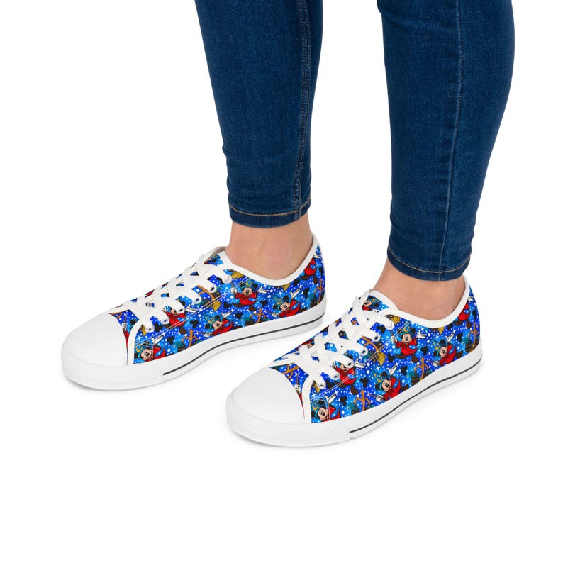 Women's Low Top Sneaker Fantasia Sneakers