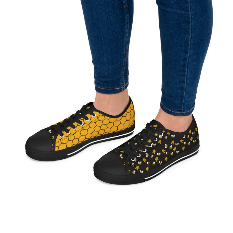 Colorful Women's Low Top Sneaker Bee Hive Sneaker