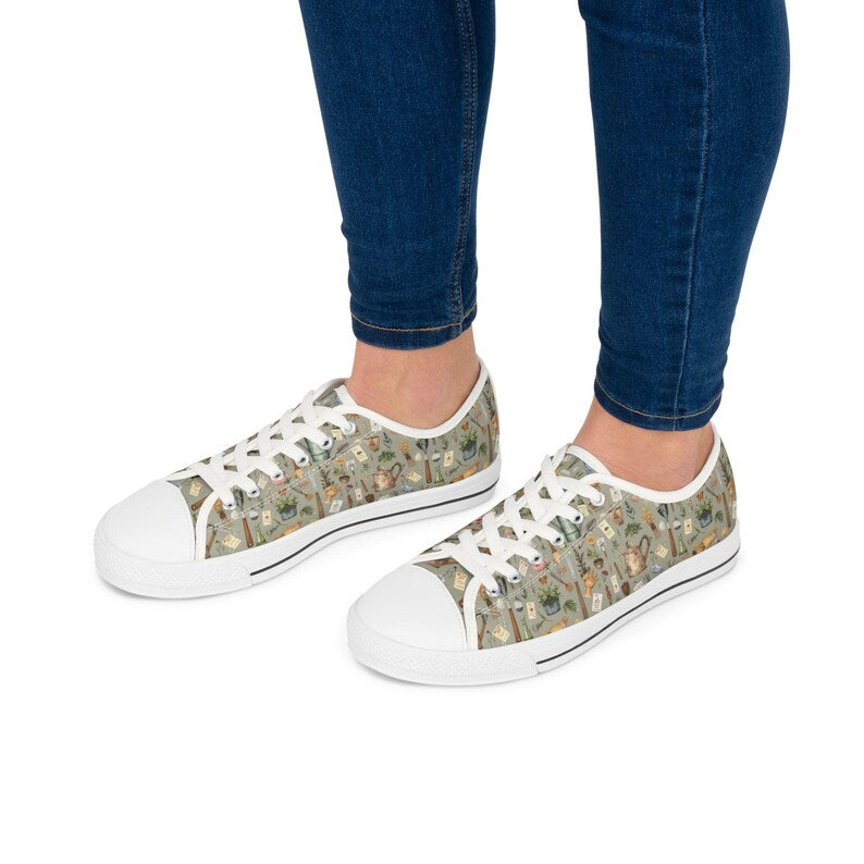 Colorful Women's Low Top Sneaker