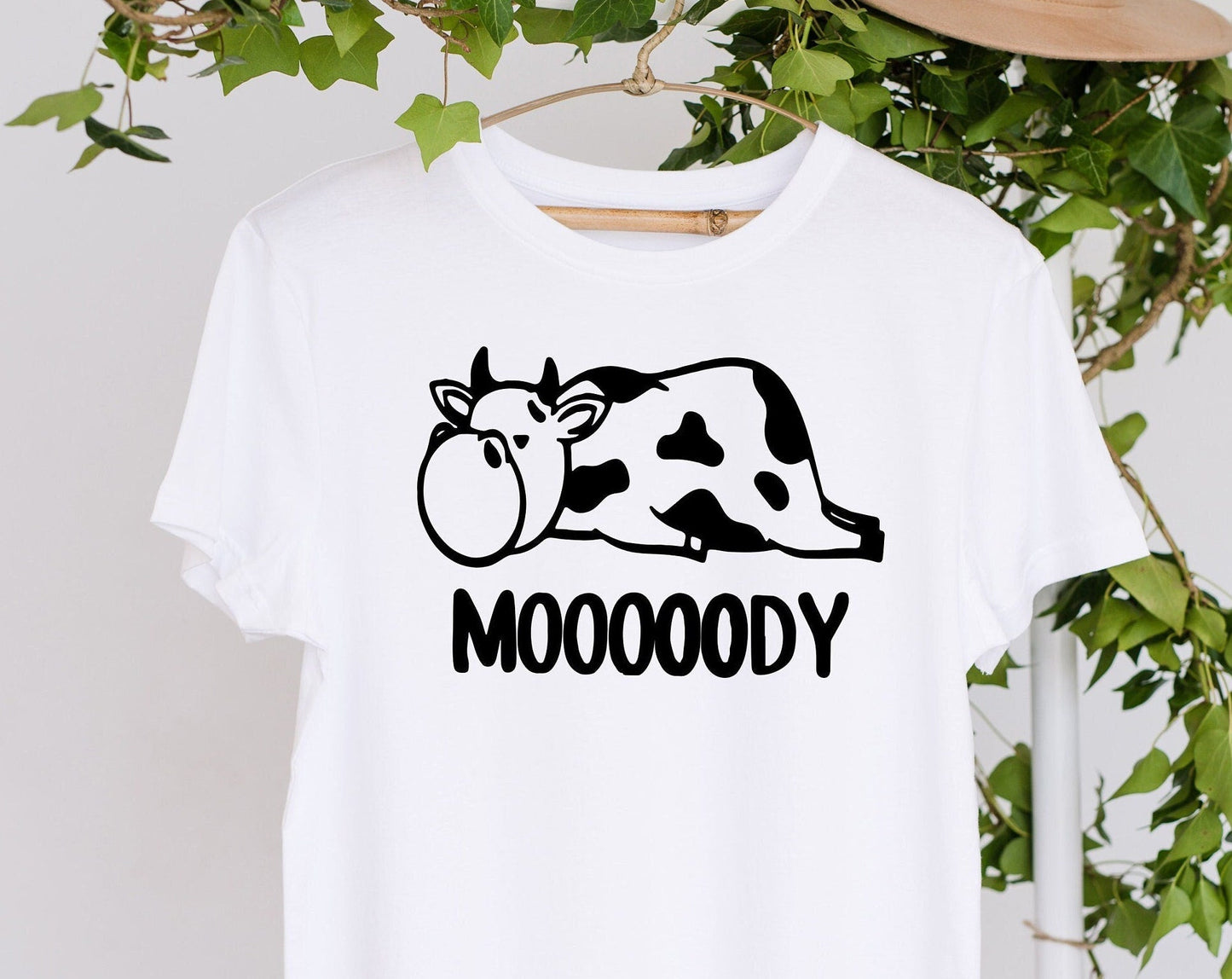 T-SHIRT - Cow Moody Unisex Shirt